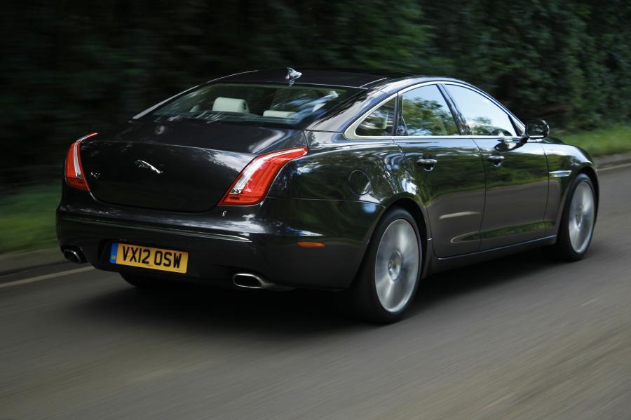  Jaguar XJ 2012 года  (UK) (фото 95 из 121)